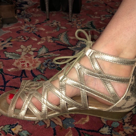 Report Shoes - Tie up flats